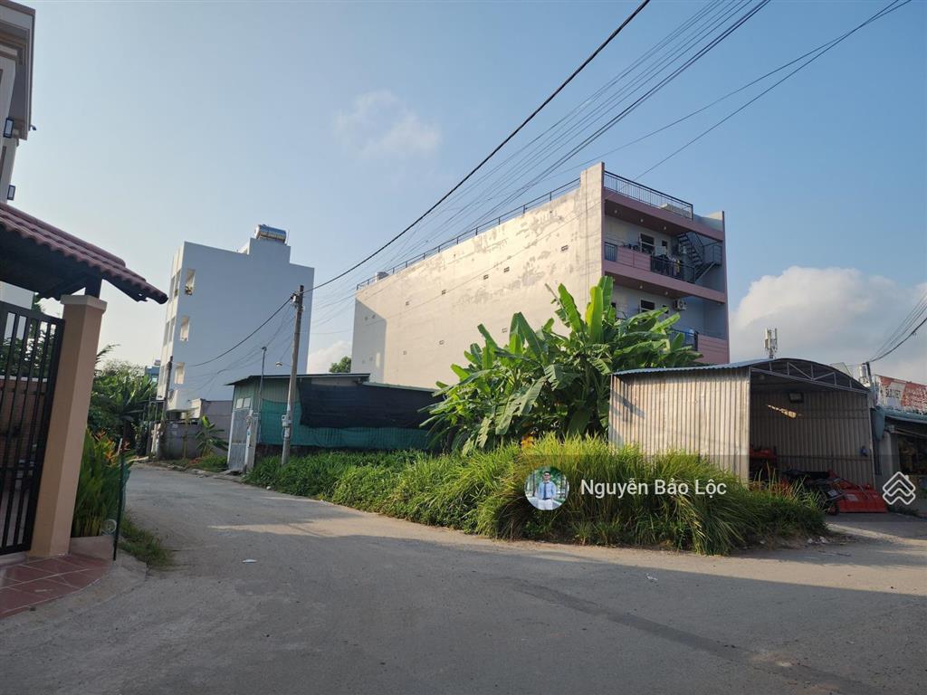 Góc 2mt  98m2  7,29 tỷ. đường 7m phân lô  bưng ông thoàn  gần liên phường
