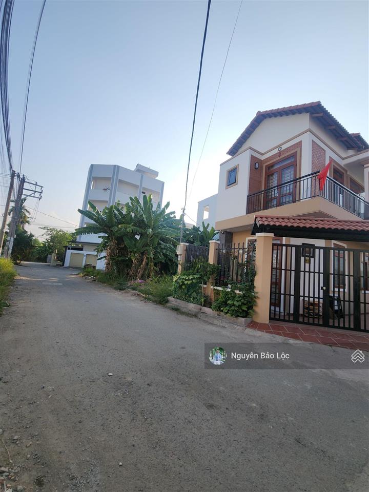 Góc 2mt  98m2  7,29 tỷ. đường 7m phân lô  bưng ông thoàn  gần liên phường