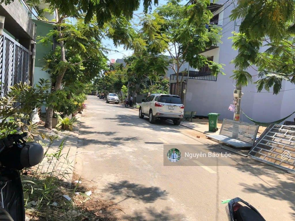Lô góc  92m2  chỉ 4.49 tỷ  gần nguyễn duy trinh  cầu ông nhiêu  đường phân lô 9m vỉa hè