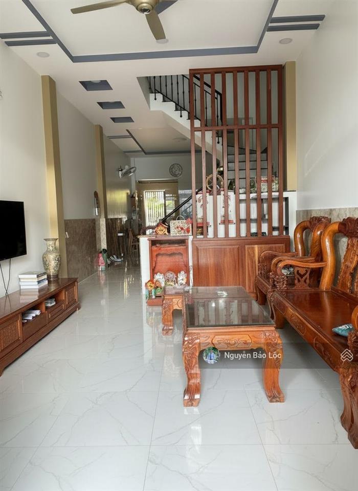 Nguyễn duy trinh  68m2  nhà 3 tầng ngay chợ long trường hẻm xe tải