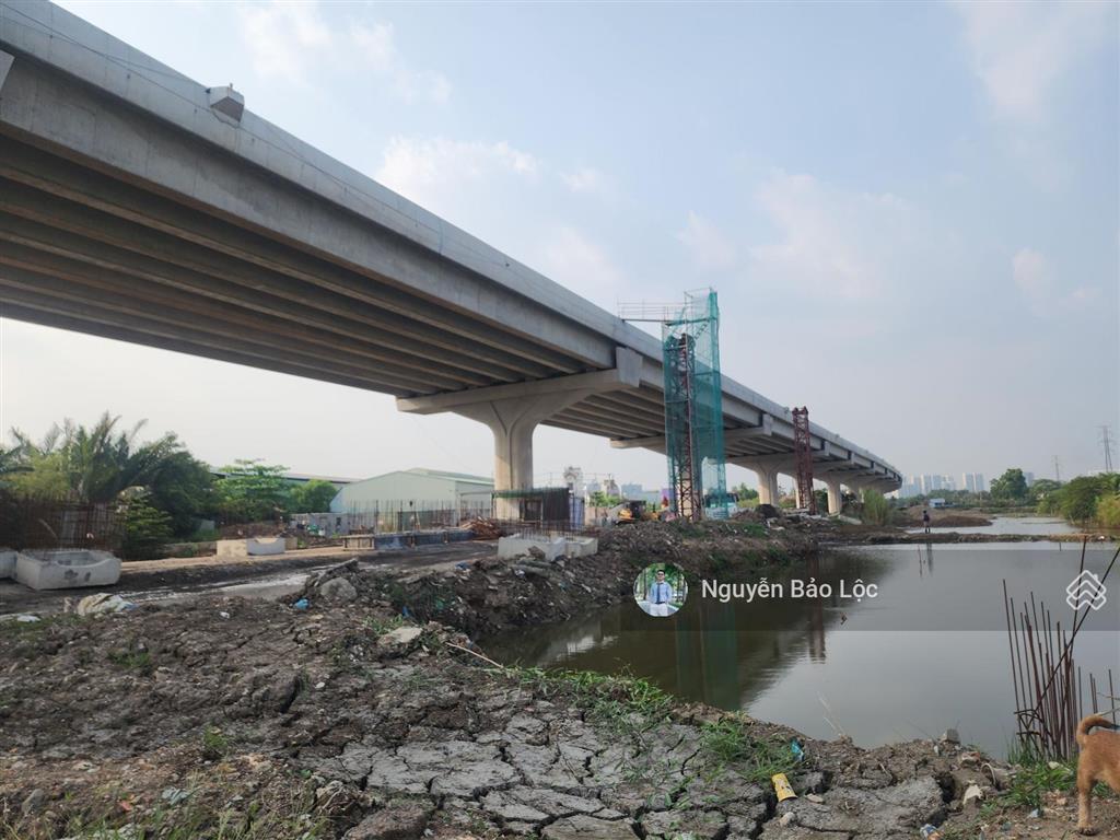 Mặt tiền đường tam đa  gần nguyễn duy trinh  vành đai 3 dt 139m2 (5 x 28)  9.7 tỷ còn tl