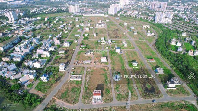 300m² (15x20m)  22.2 tỷ  đối diện the global city