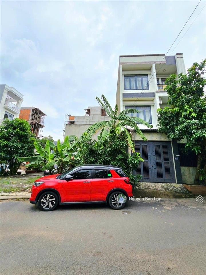 Lô góc 2mt  86m2  ngang 6.2m  5.79 tỷ. ngay trường lưu  chợ long trường