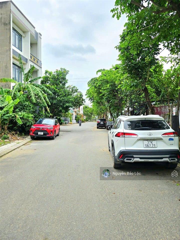 Lô góc 2mt  86m2  ngang 6.2m  5.79 tỷ. ngay trường lưu  chợ long trường
