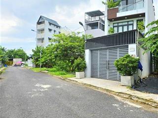 Sát đông tăng long  110m2(5x22)  4.x tỷ  đường ô tô đậu đỗ.