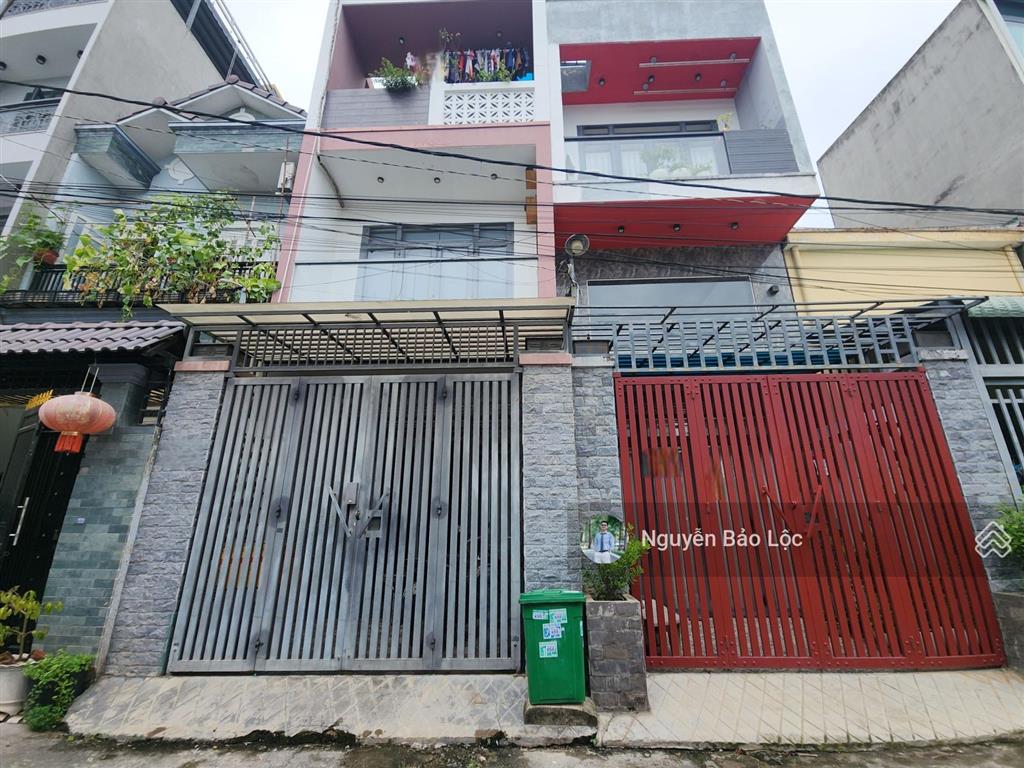 Trường lưu  53.2m2  nhà 3 tầng  4,69 tỷ  đường phân lô đẹp