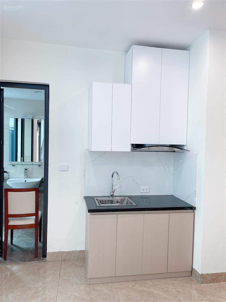 Studio 47 văn cao 4,8tr cửa sổ full kính, ô tô đỗ cửa, sát mặt đường lớn. 0989 755 *** (chính chủ).