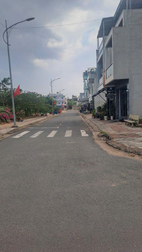 BÁN ĐẤT TÁI ĐỊNH CƯ LỘC AN – BÌNH SƠN - LÔ GÓC ĐỐI DIỆN CÔNG VIÊN.