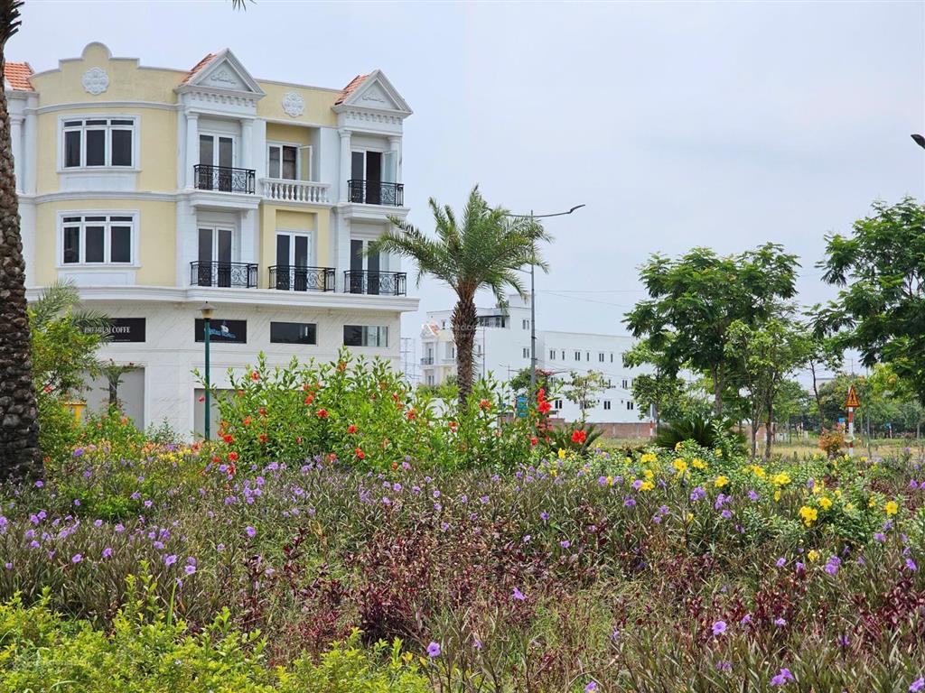 Cần bán gấp lô đất lkvtiến lộc garden gần kcn & sân bay long thành