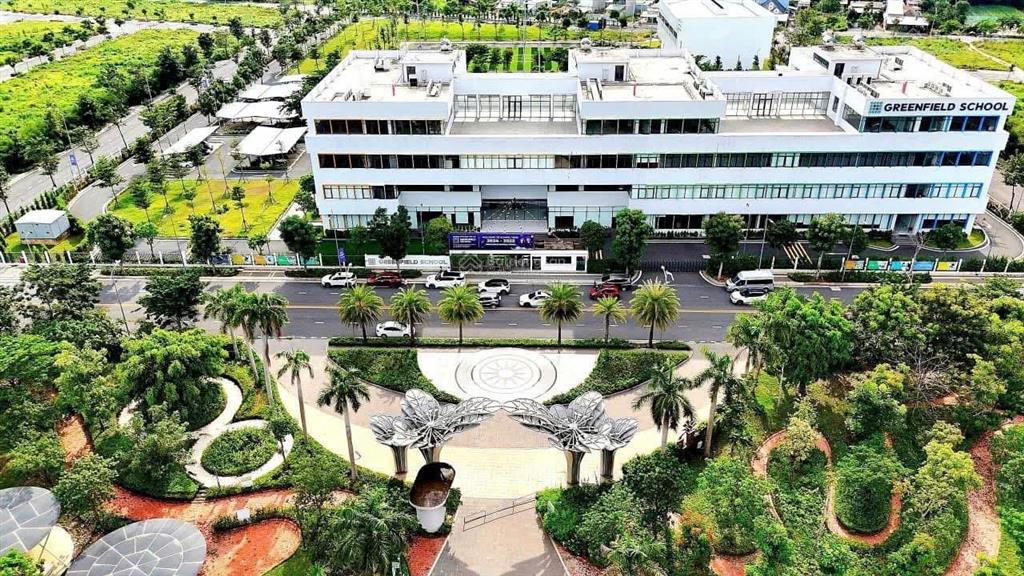 Gem sky world đất sổ riêng 100m đường 16m sát sân bay kcn bao quanh giá còn mềm!