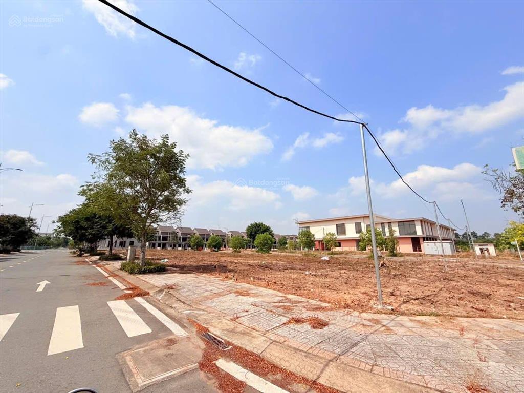 Lô góc khe gió gem sky đường n5 rộng 16m, vị trí gần trường học và công viên trung tâm
