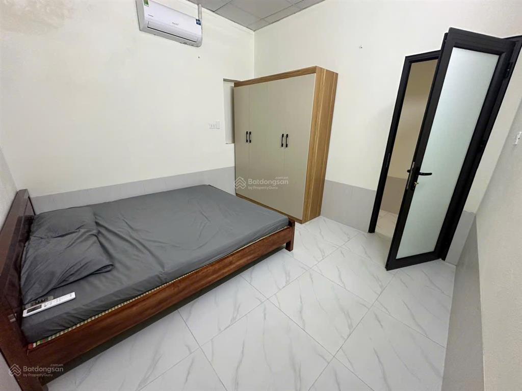 Chính chủ cho thuê nhà ngõ 310 nghi tàm, 80m2, full nội thất, nhà mới