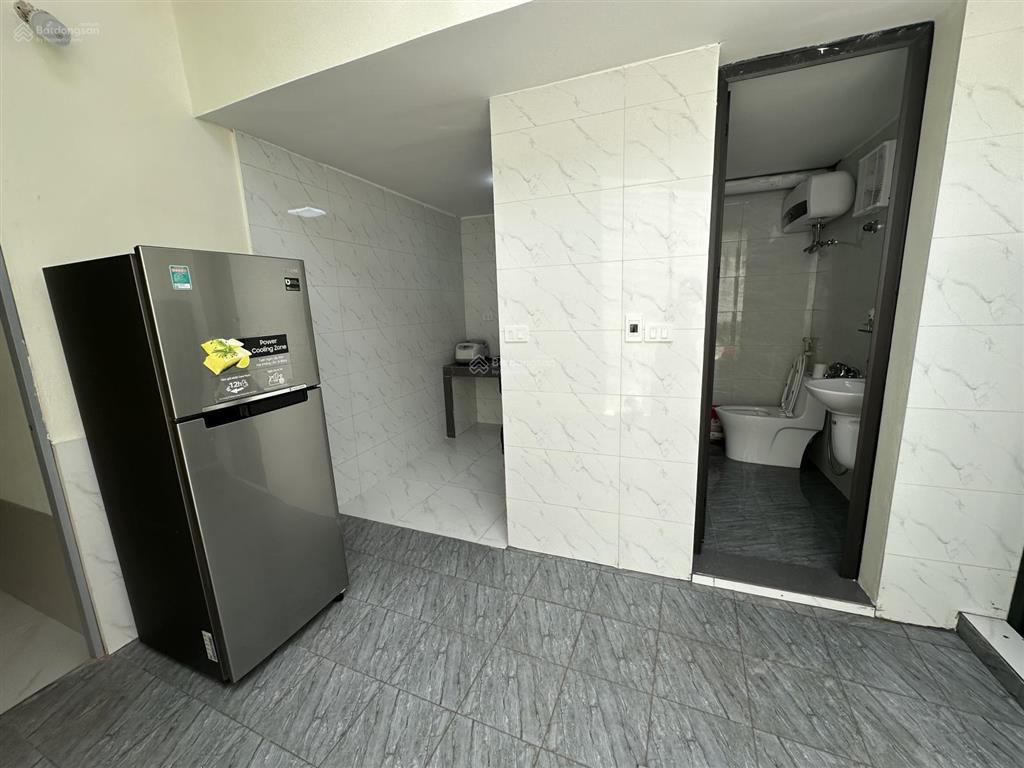 Chính chủ cho thuê nhà ngõ 310 nghi tàm, 80m2, full nội thất, nhà mới