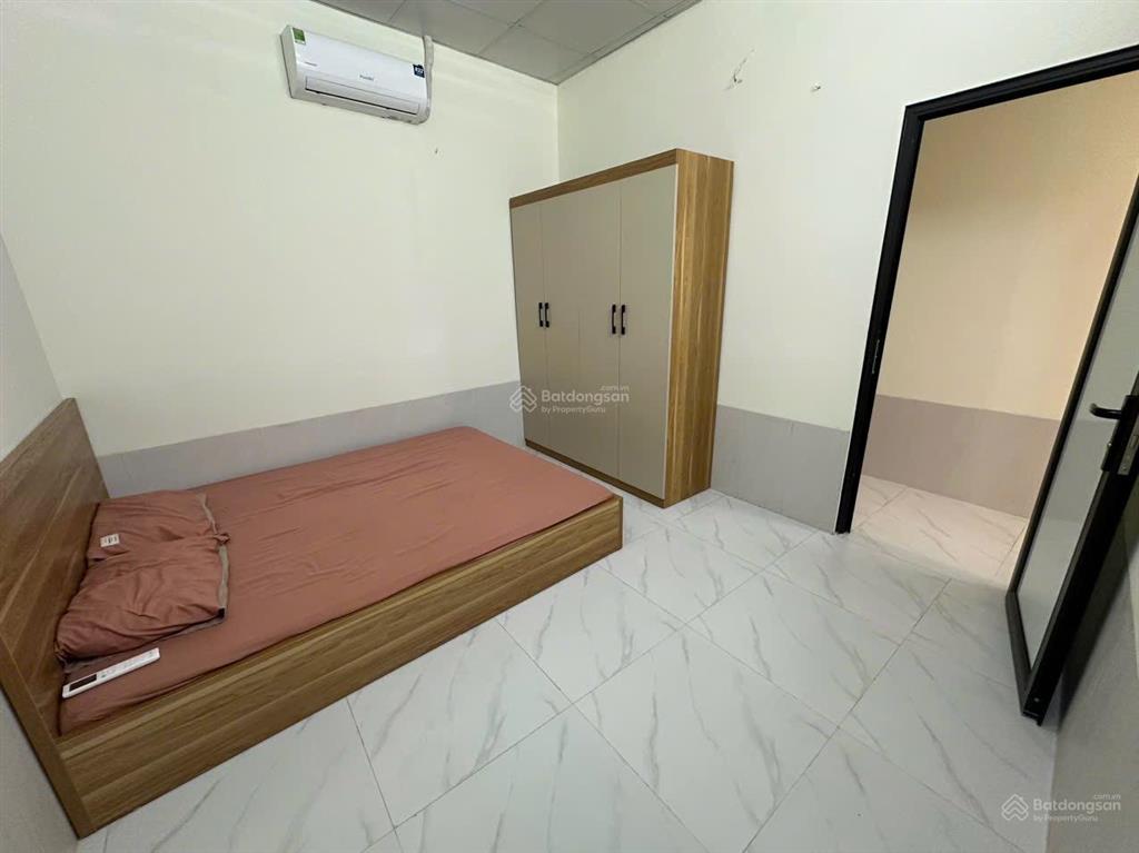 Chính chủ cho thuê nhà ngõ 310 nghi tàm, 80m2, full nội thất, nhà mới