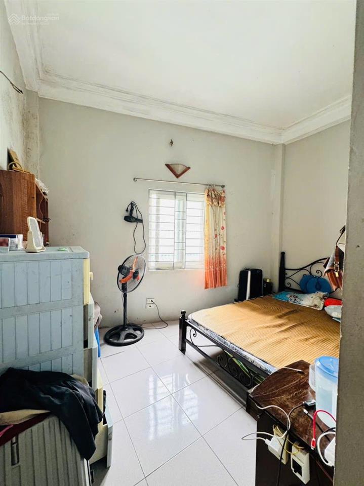 Chính chủ bán nhà ngõ 298 ngọc hồi 35m2 x 3t chỉ 2,5 tỷ