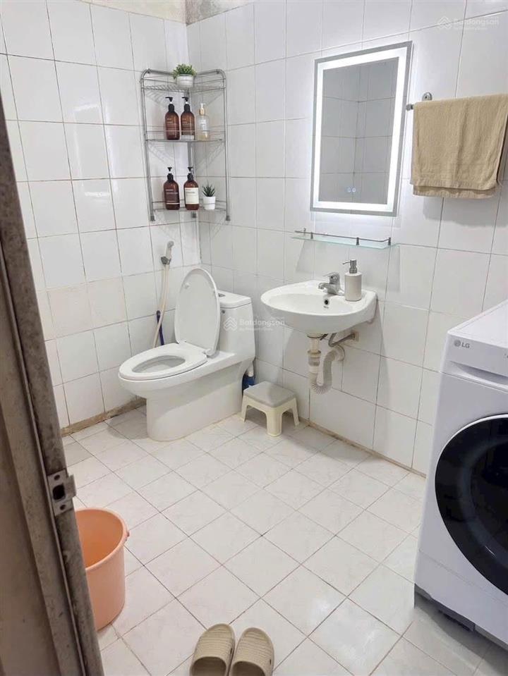 Chính chủ bán căn hộ chung cư tầng trung 52m2, sđcc chỉ 2,75 tỷ