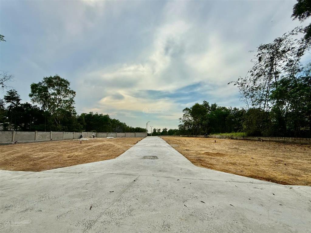 Bán lô đất kiệt ô tô tránh nhau thiên thai, giá chỉ 1 tỷ 1xx