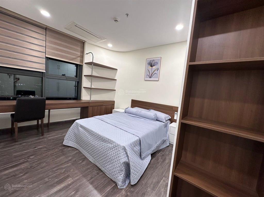 Cho thuê căn 4pn ngoại giao đoàn n01t6  7  full đồ. 0923 363 ***/zalo