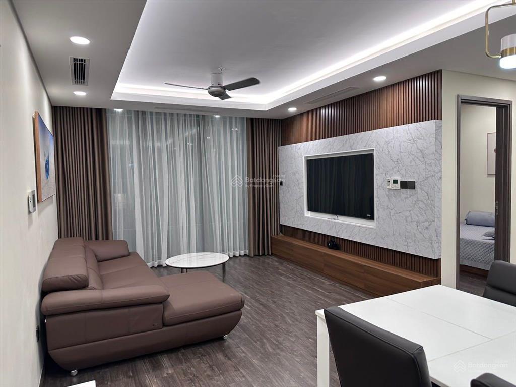 Cho thuê căn 4pn ngoại giao đoàn n01t6  7  full đồ. 0923 363 ***/zalo