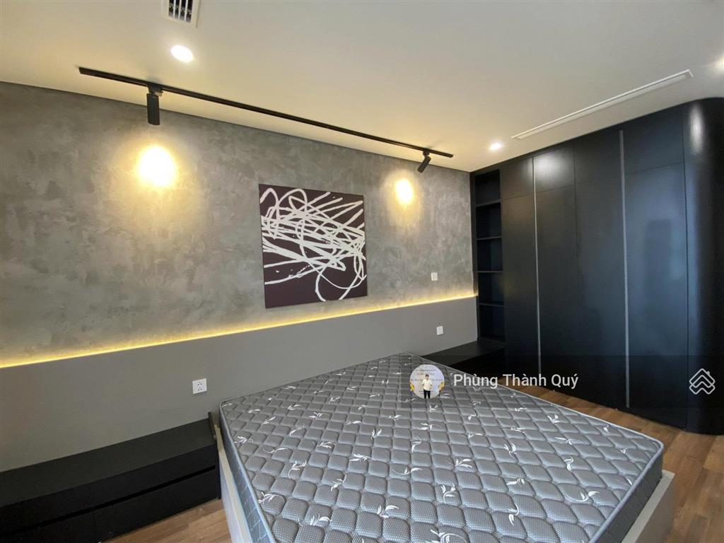 Em cập nhật quỹ căn bán 1pn2pn3pn toà 6th element sảnh d và m giá tốt nhất  0923 363 ***