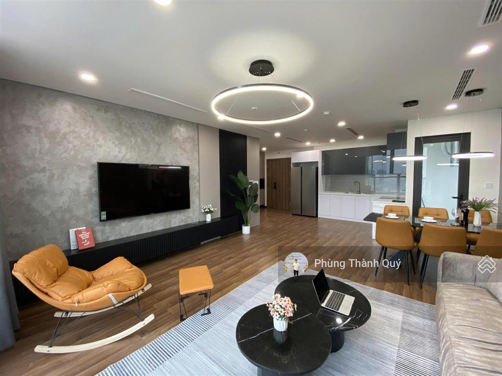 Em cập nhật quỹ căn bán 1pn2pn3pn toà 6th element sảnh d và m giá tốt nhất  0923 363 ***