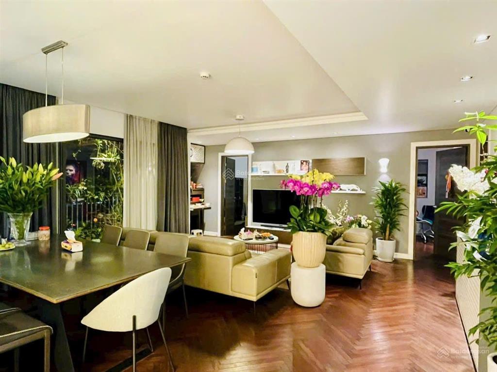 Cho thuê ch 3pn, 130m2, giá tốt tại n01t2 ngoại giao đoàn, bắc từ liêm, hà nội