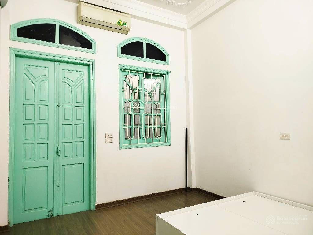 Vip cầu giấy 47m 5 tầng một bước ra ô tô  vf3 đỗ cửa  nhà dân xây  sổ hoa hậu vuông nét