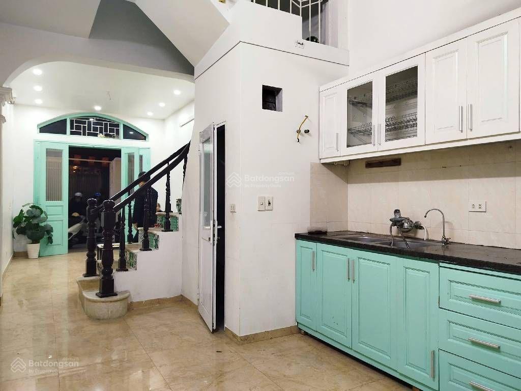 Vip cầu giấy 47m 5 tầng một bước ra ô tô  vf3 đỗ cửa  nhà dân xây  sổ hoa hậu vuông nét