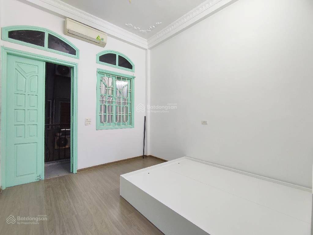 Vip cầu giấy 47m 5 tầng một bước ra ô tô  vf3 đỗ cửa  nhà dân xây  sổ hoa hậu vuông nét