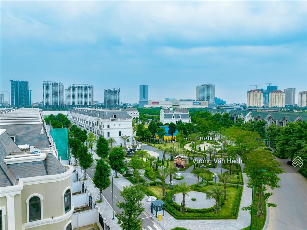 Bán biệt thự đơn lập gia by kita ciputra thang máy  mặt đường 21m  view công viên  4 nổi 1 hầm.