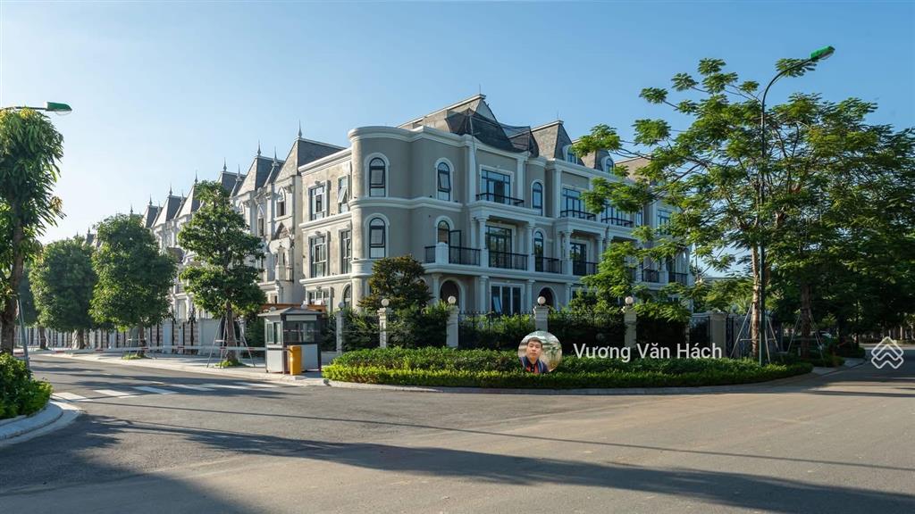 Bán biệt thự đơn lập gia by kita ciputra thang máy  mặt đường 21m  view công viên  4 nổi 1 hầm.