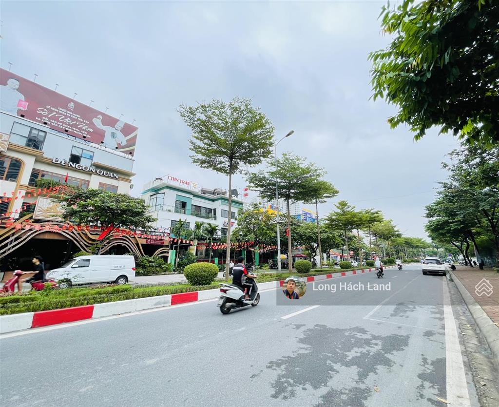 Chính chủ bán biệt thự ngoại giao đoàn  mặt tiền khủng  kinh doanh sầm uất 360m2.