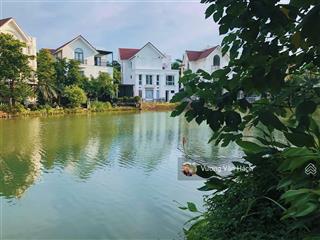 Bán biệt thự đơn lập ciputra tây hồ  thang máy  view hồ, sân gorl  5 nổi 1 hầm giá nhỉnh 300tr
