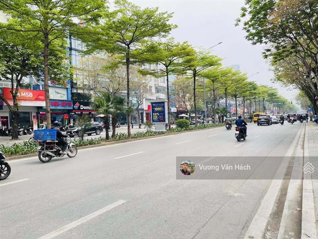 Mặt phố hiếm nhà bán nguyễn khánh toàn  vỉa hè rộng 10m  dòng tiền 2.5tỷ/năm. 260m2 x 5t x mt 12m