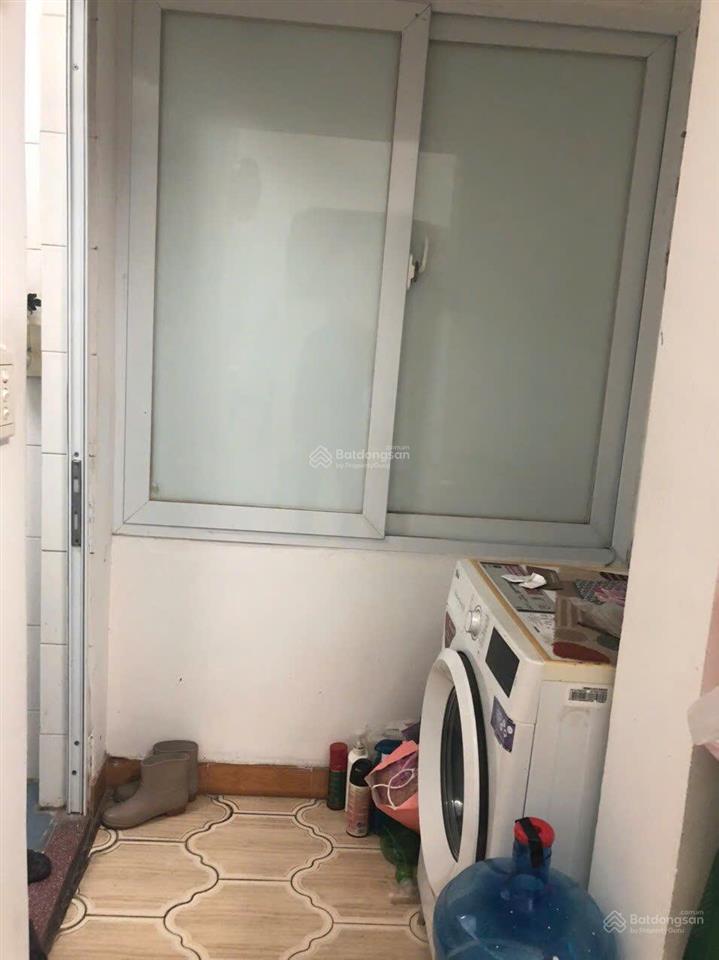Cho thuê nhà tập thể 30 trần quốc toản, 60m2, full đồ, lô góc thoáng sáng, giá 9 triệu/tháng