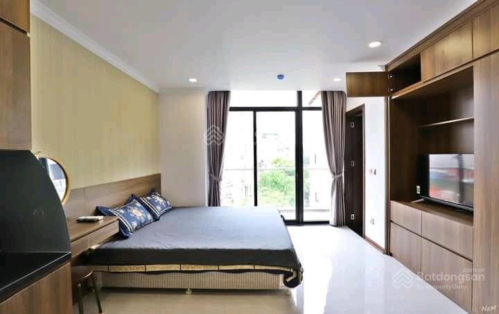Cho thuê studio mặt phố nam tràng  ô tô đỗ cửa. 30m2 ban công rộng, full đồ, thang máy, giá 9,5tr