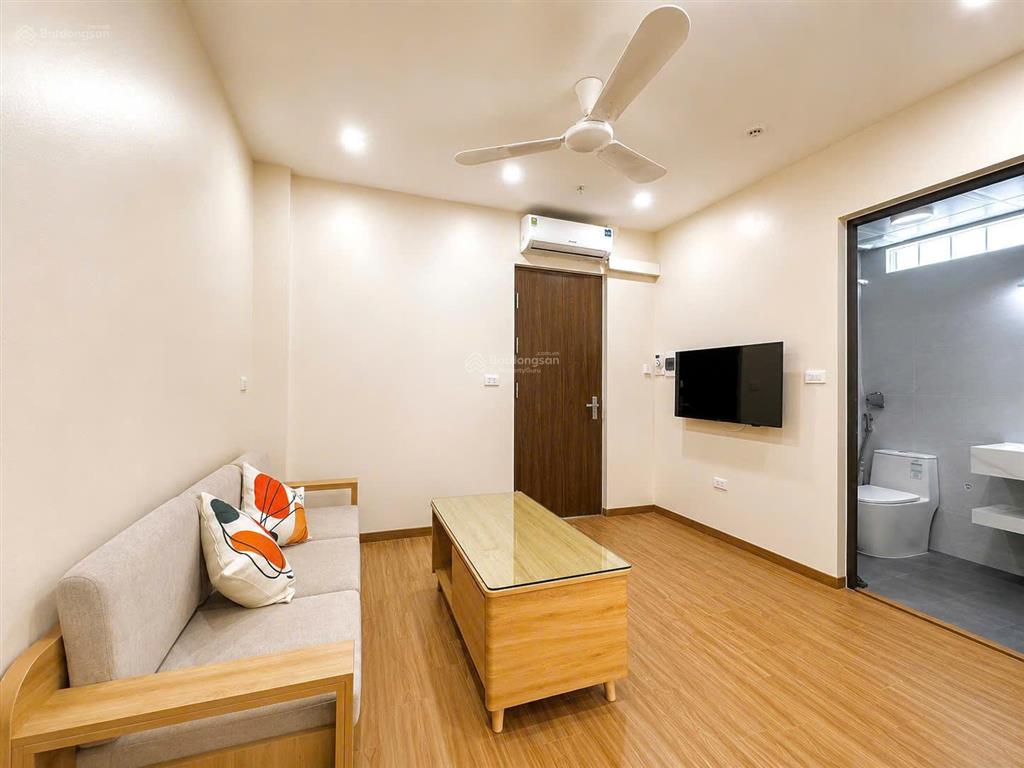 Cho thuê 1n1k 40m2 đường tây hồ, full đồ, thang máy, ban công, lô góc thoáng sáng, giá 10 triệu
