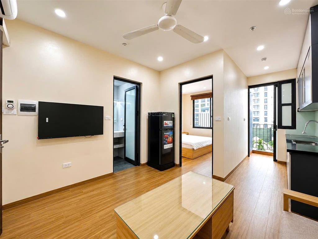 Cho thuê 1n1k 40m2 đường tây hồ, full đồ, thang máy, ban công, lô góc thoáng sáng, giá 10 triệu