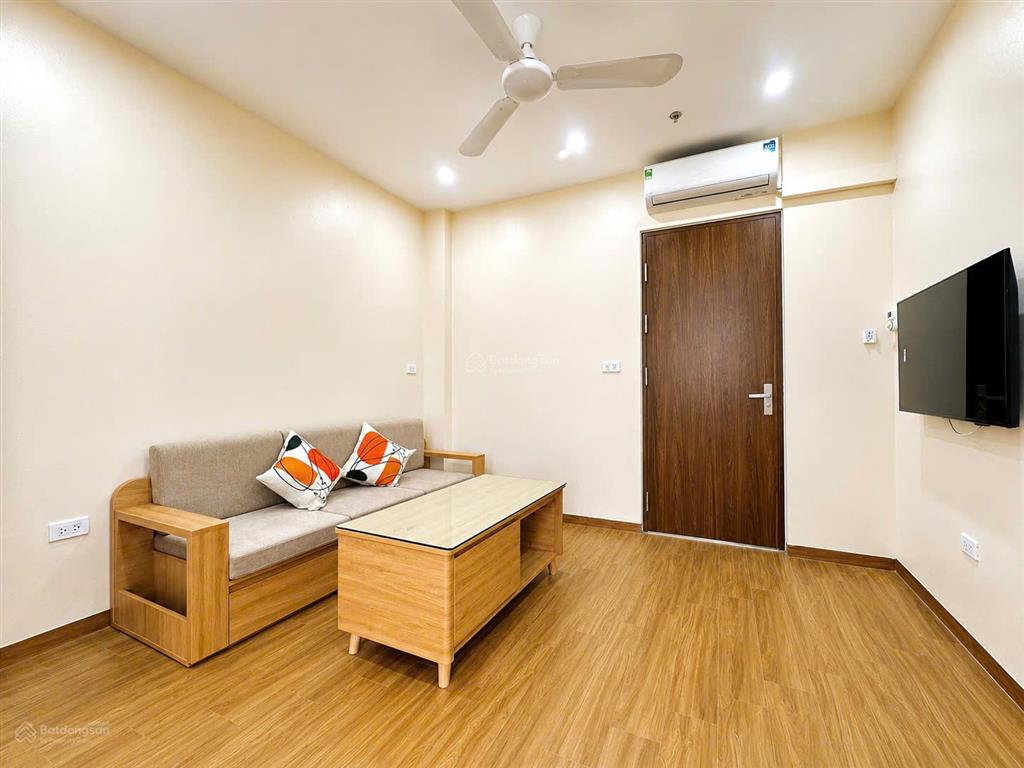 Cho thuê 1n1k 40m2 đường tây hồ, full đồ, thang máy, ban công, lô góc thoáng sáng, giá 10 triệu