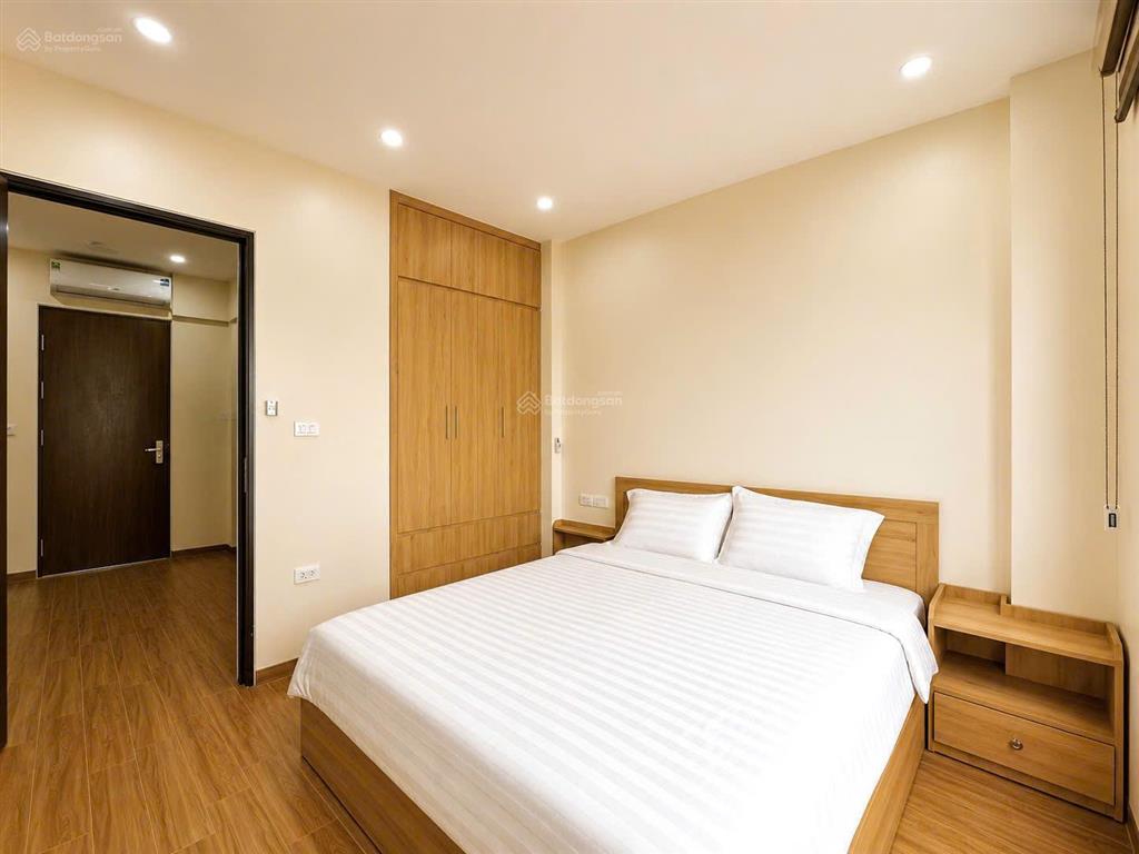 Cho thuê 1n1k 40m2 đường tây hồ, full đồ, thang máy, ban công, lô góc thoáng sáng, giá 10 triệu