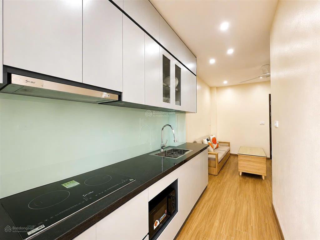Cho thuê 1n1k 40m2 đường tây hồ, full đồ, thang máy, ban công, lô góc thoáng sáng, giá 10 triệu