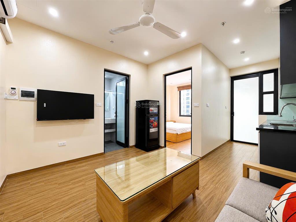 Cho thuê 1n1k 40m2 đường tây hồ, full đồ, thang máy, ban công, lô góc thoáng sáng, giá 10 triệu