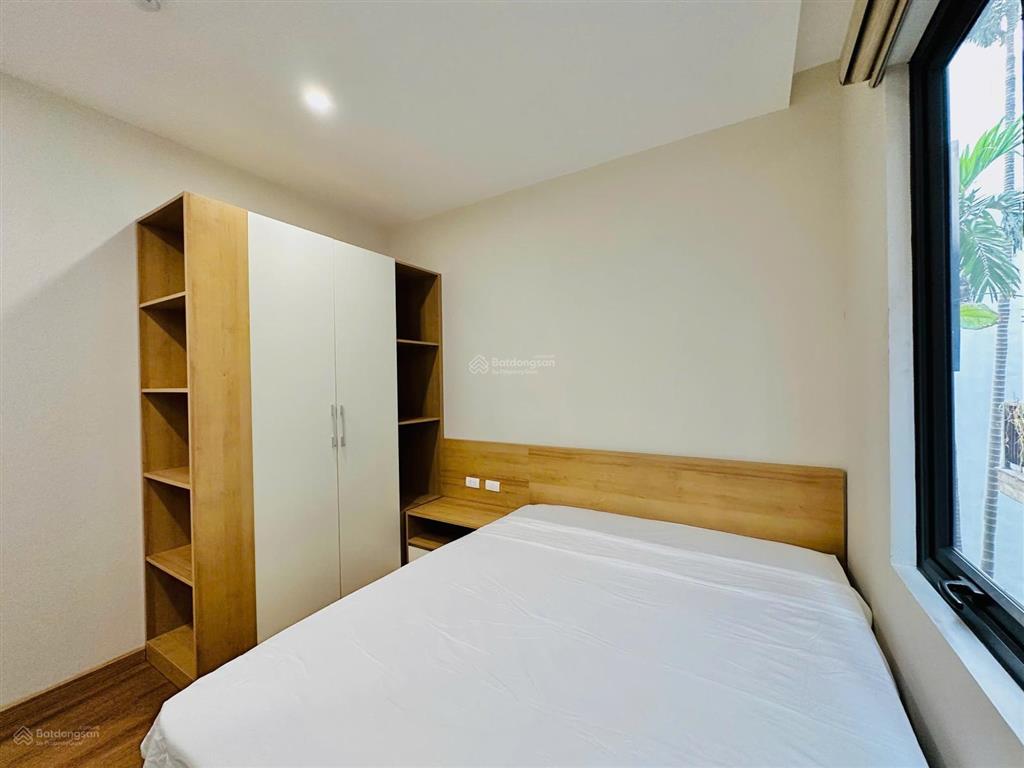 Cho thuê 1n1k ngõ 19 tô ngọc vân, full đồ, thang máy, ban công, lô góc thoáng sáng, giá 10 triệu