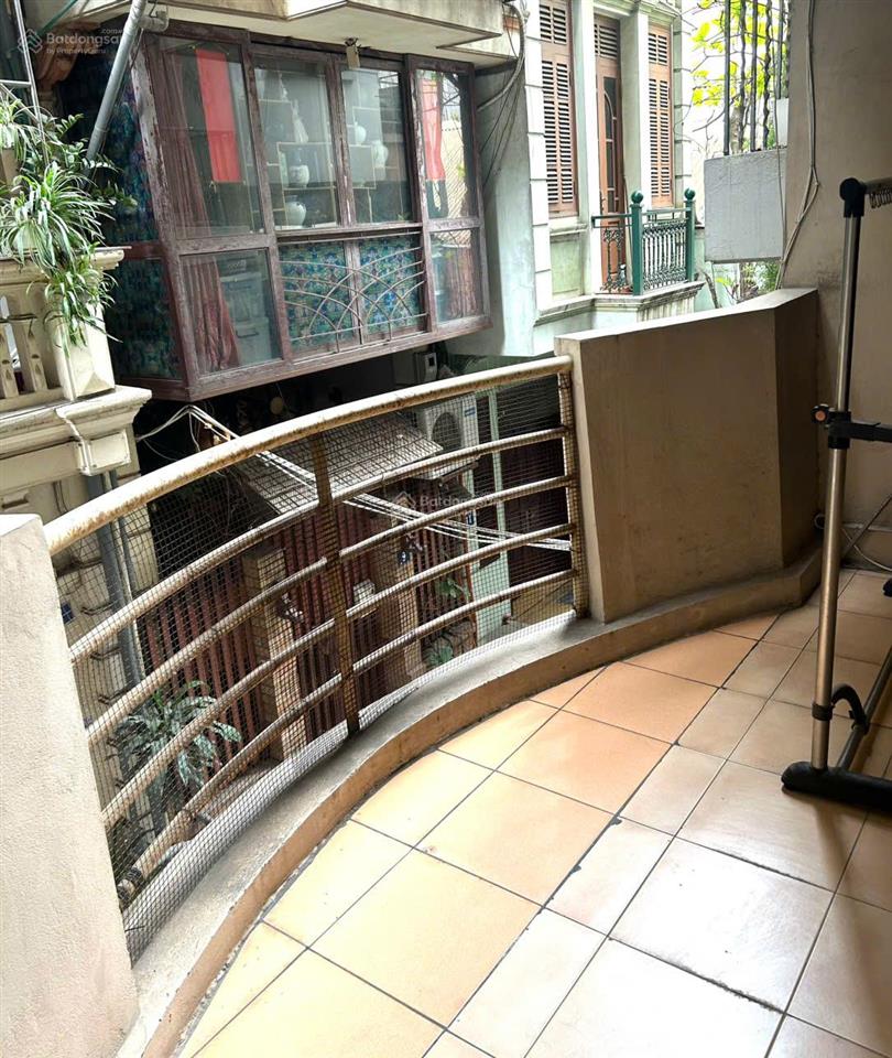 Cho thuê nhà ngõ vạn kiếp  trần hưng đạo, 55m2 x 6 tầng, thang máy. 1 studio 5 căn 1n1k, giá 32 tr