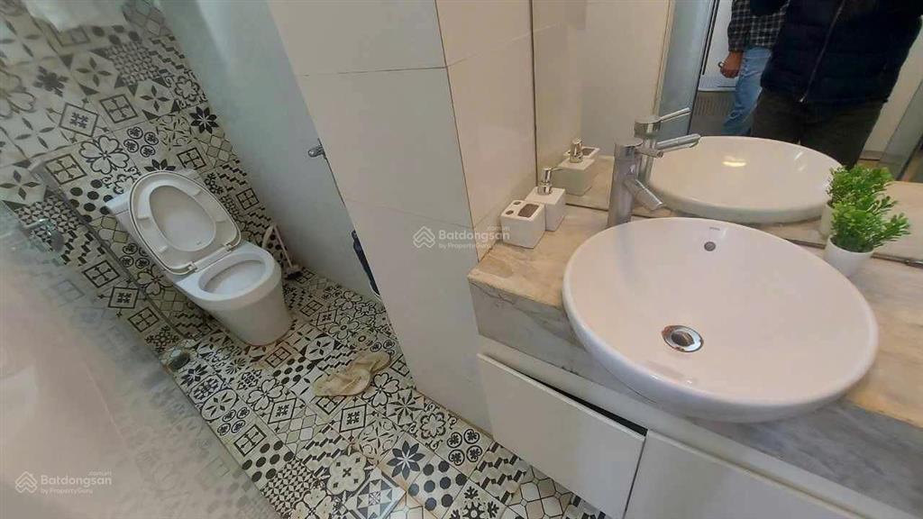 Cho thuê 1n1k 45m2 hàm long, an ninh tốt pccc đầy đủ, cách hồ hoàn kiếm 700m full đồ, giá 8 triệu