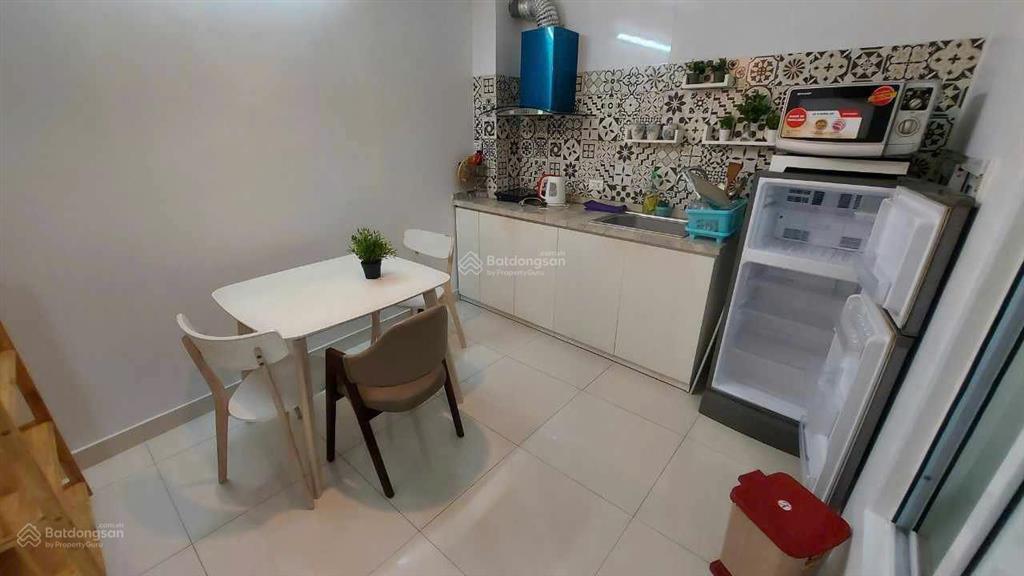 Cho thuê 1n1k 45m2 hàm long, an ninh tốt pccc đầy đủ, cách hồ hoàn kiếm 700m full đồ, giá 8 triệu
