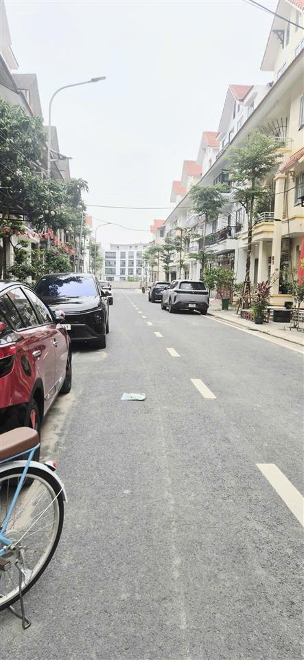 Cần bán cắt lỗ căn 80m2 khu cienco5 tân lập
