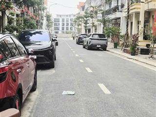 Chuyển nhượng cho chủ nhân mới cần nhà giá tốt mà diện tích cực rộng 80m2 giá ngang căng hơn 70m2