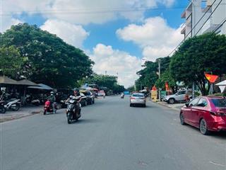 Siêu phẩm mặt tiền kd ,có hầm thang máy ,5 tầng đường 20m ,gần chợ công viên ,nhỉnh 14 tỷ