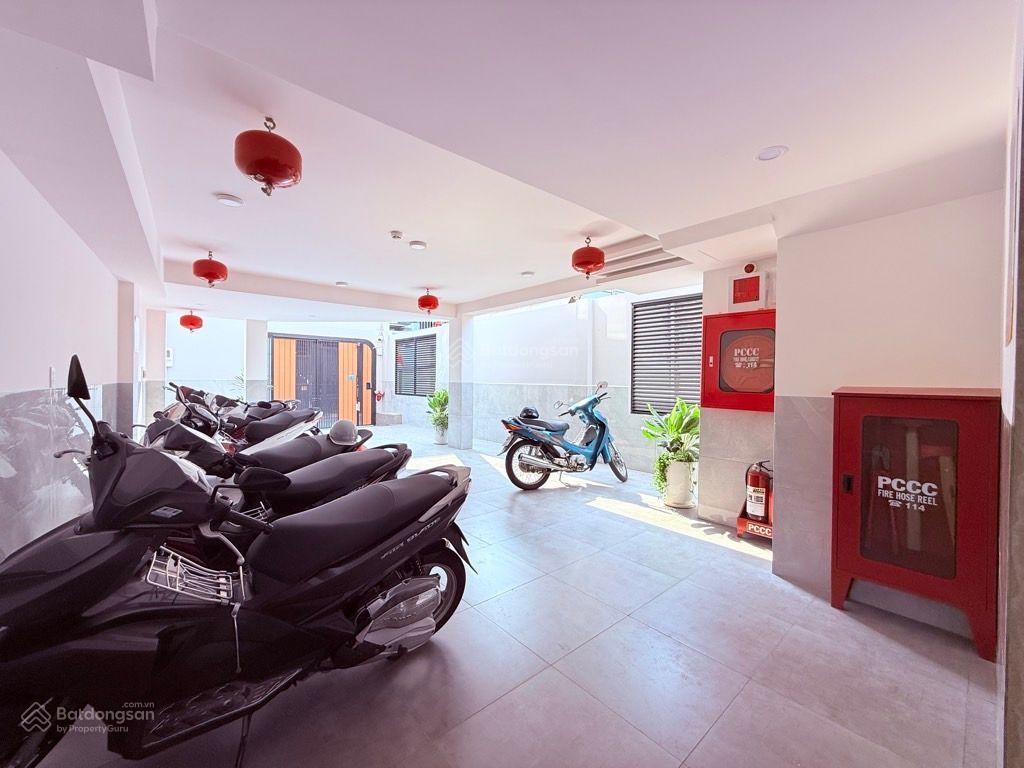 Siêu phẩm chdv mặt tiền gần sân bay, metrol , dt 6*25 ,6 tầng ,đường 7m , pccc đầy đủ , chỉ 2x tỷ